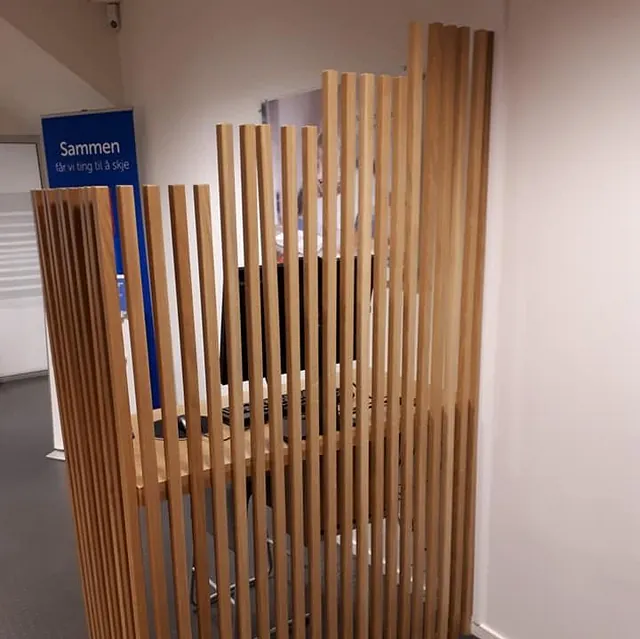 Innebygg til pc i Bank sett bakfra